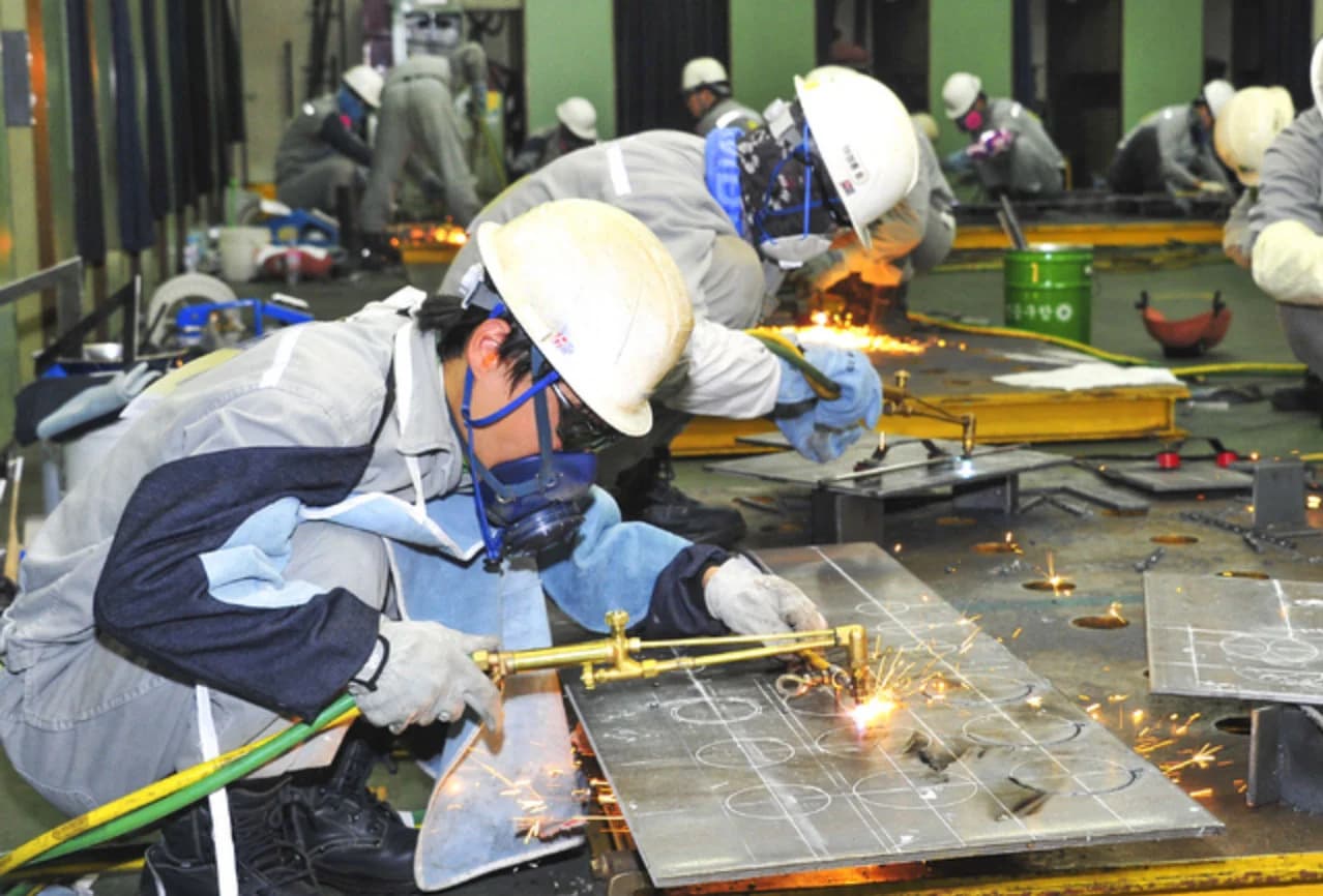 Ngành cơ khí và kỹ thuật là một trong những ngành nghề truyền thống nhưng luôn có nhu cầu nhân lực cao