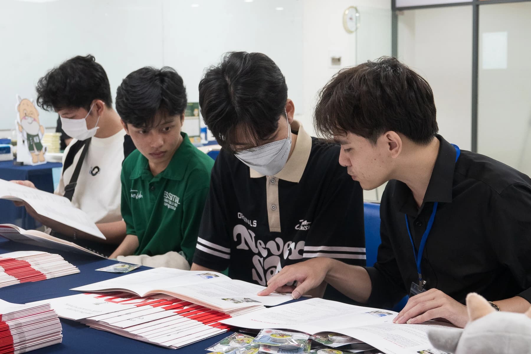Nếu bạn đang dự định đi du học tiếng Hàn, thì nên lựa chọn trước khi đủ 24 tuổi
