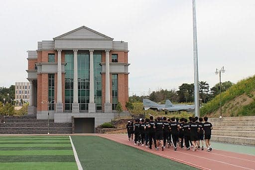 Trường Đại học Sehan, một trường đại học chuyên ngành, đã gây ấn tượng mạnh mẽ trong cả nước với tỷ lệ việc làm xuất sắc.