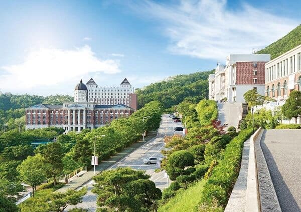 Trường Đại học Tongwon có cơ sở vật chất hiện đại và tiện nghi.