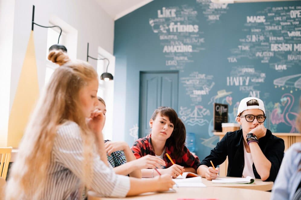 Du học Canada đem lại rất nhiều cơ hội học tập cho các bạn trẻ.