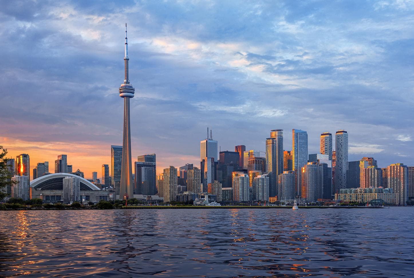 Đến Canada, không thể bỏ lỡ các địa điểm tham quan nào?