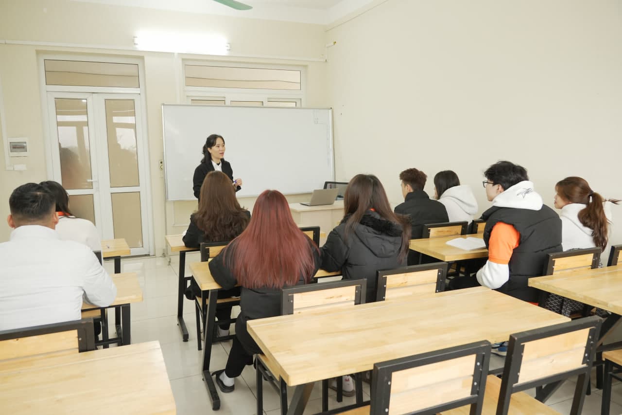 Lớp học tiếng Hàn tại Hà Phú Edulink.