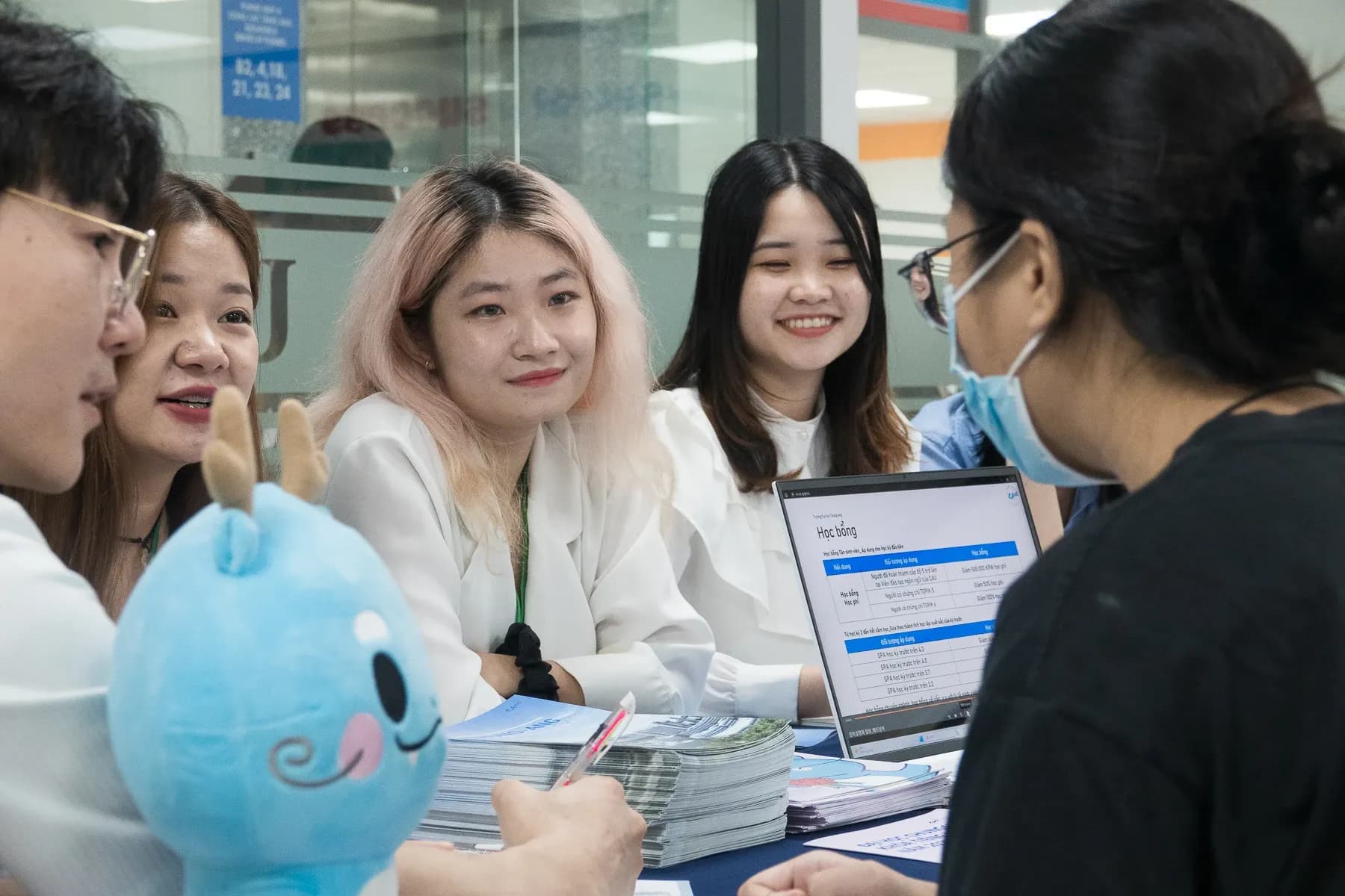 Một trong những học bổng du học Hàn Quốc bằng tiếng anh được săn đón nhiều nhất đó là học bổng dựa trên IELTS.