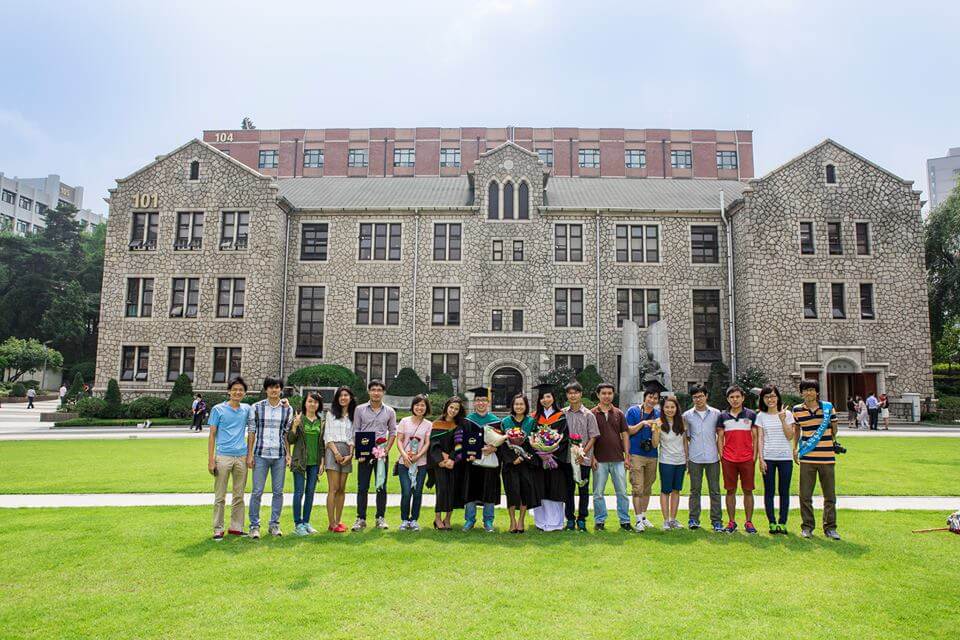 Trường Đại học Chung Ang luôn có những chính sách ưu đãi và học bổng hấp dẫn dành cho sinh viên.