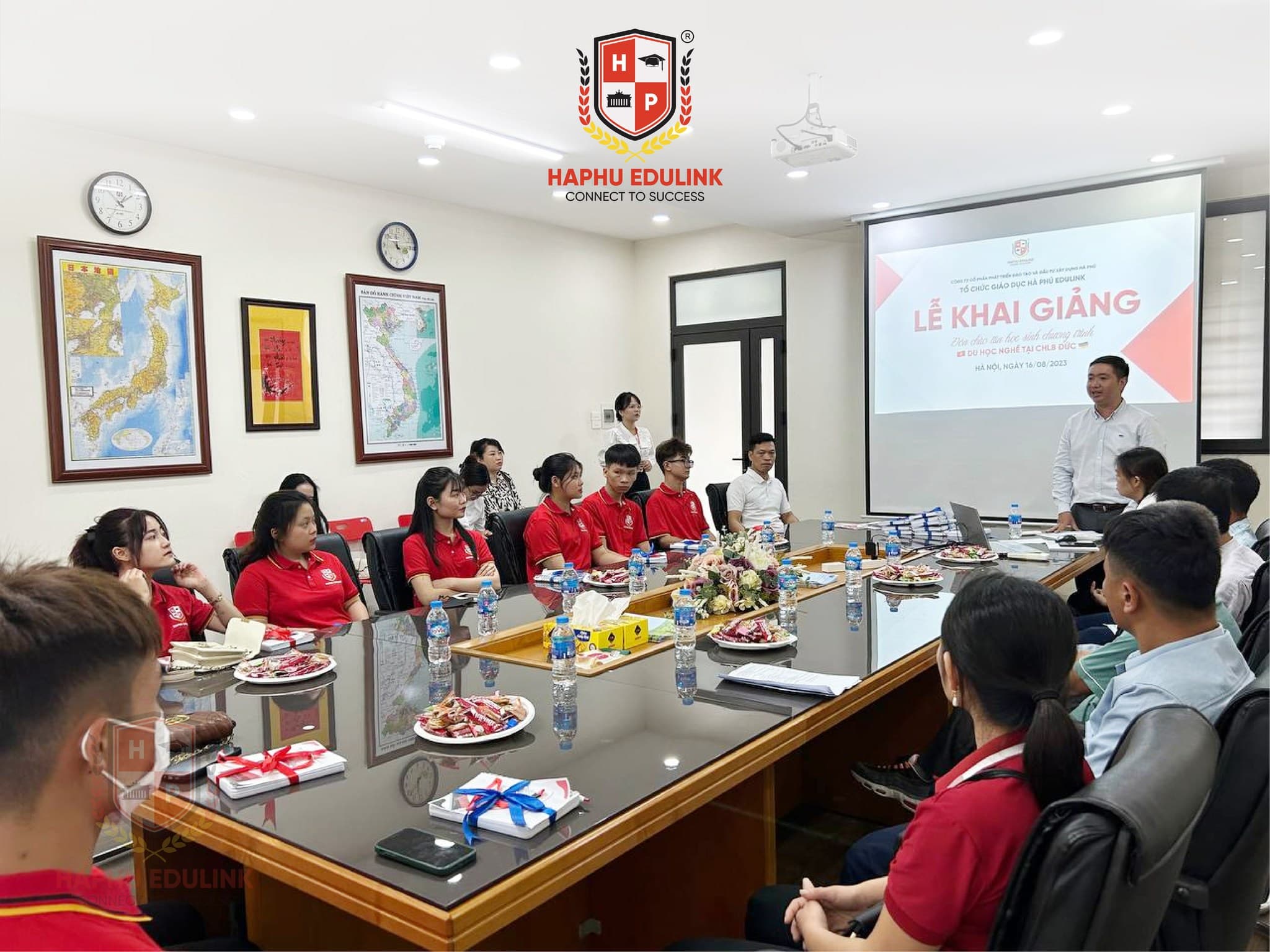 Ông Nguyễn Quốc Huy - Giám đốc Hà Phú Edulink phát biểu khai mạc buổi lễ