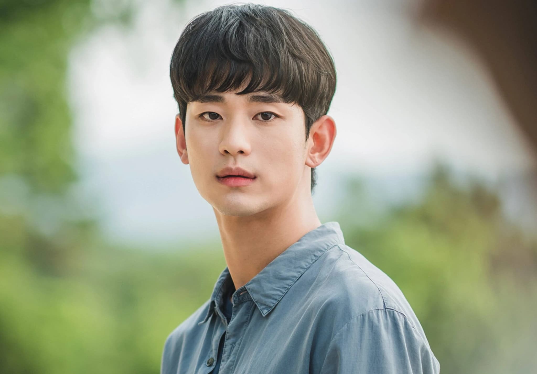 Kim Soo Hyun là cựu sinh viên nổi bật của trường.