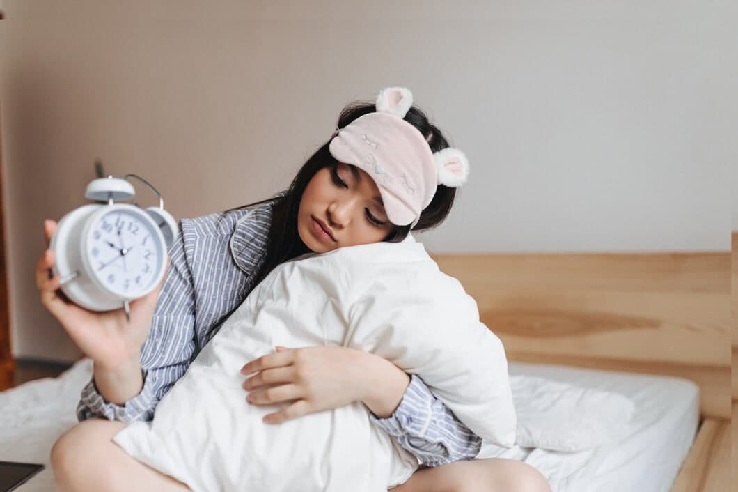 Lệch múi giờ ảnh hưởng đến giấc ngủ gây mệt mỏi, thiếu sức sống