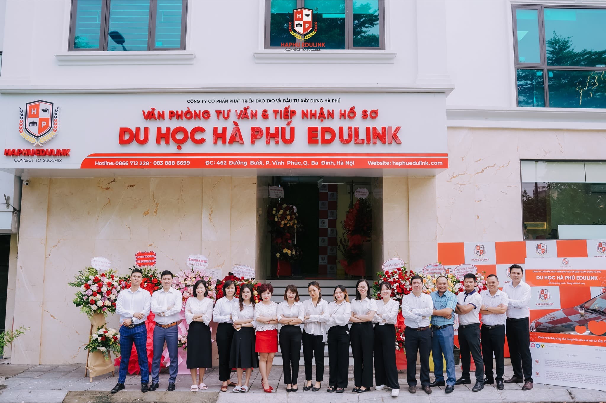 Hình ảnh khai trương văn phòng mới của Hà Phú Edulink trong ngày 29/09/2023.