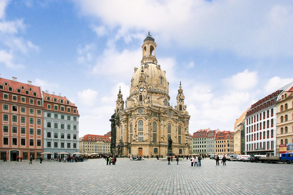 Dresden là thành phố cổ kính nằm ở phía đông của Đức.