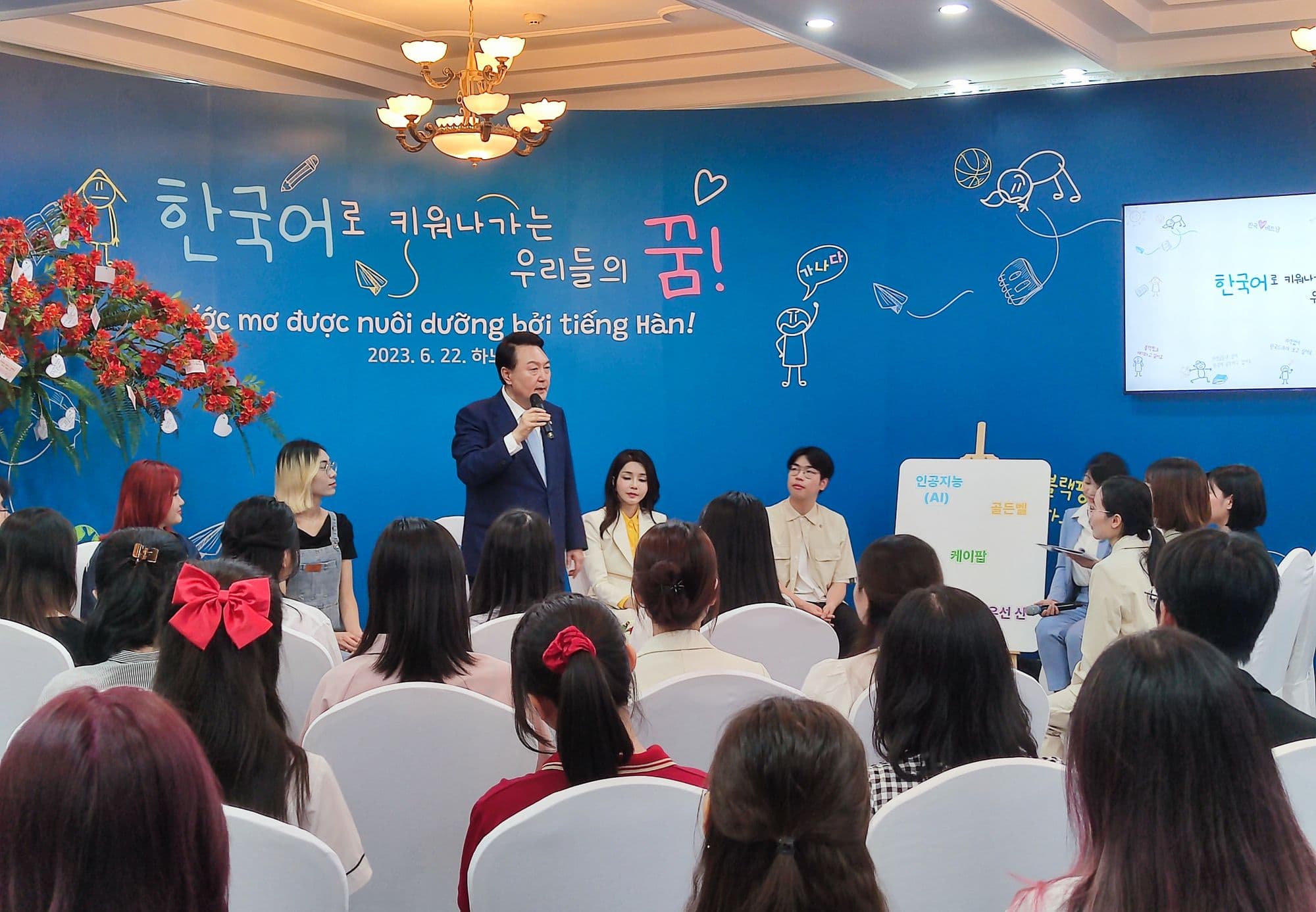 Một hồ sơ ấn tượng với một sự kết hợp hài hòa giữa điểm GPA, điểm TOPIK và các yếu tố khác có thể tăng cơ hội đậu visa du học Hàn Quốc